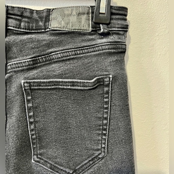 Zara Black Acid Wash High Waist Skinny Jeans - Size 6 - Picture 6 of 9